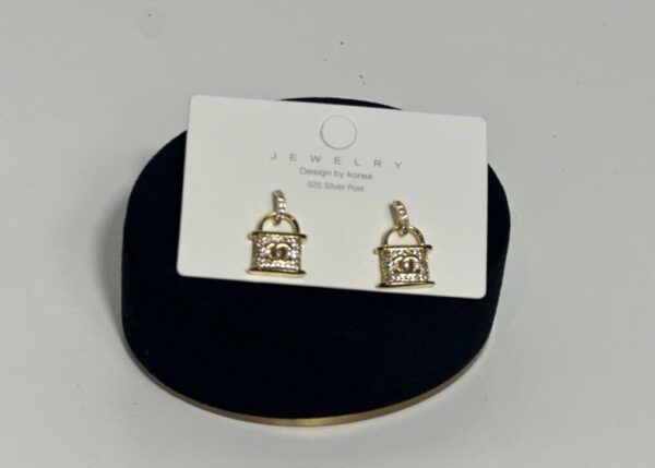 LV SLOT EARRING