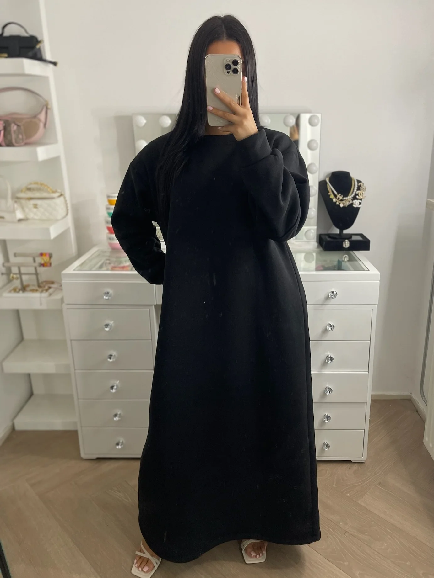 Lina plain dress (thick jogging material)