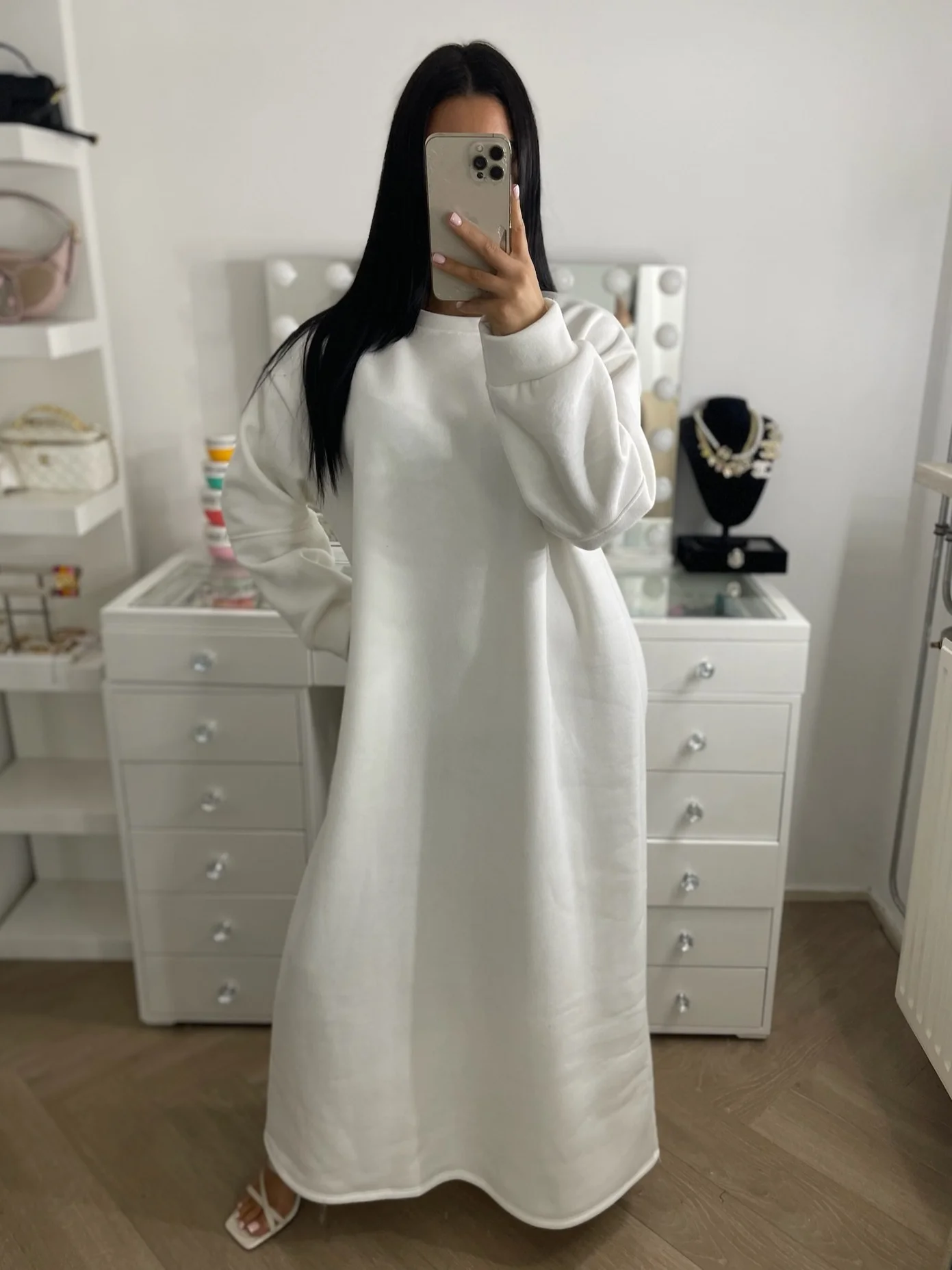 Lina plain dress (thick jogging material)