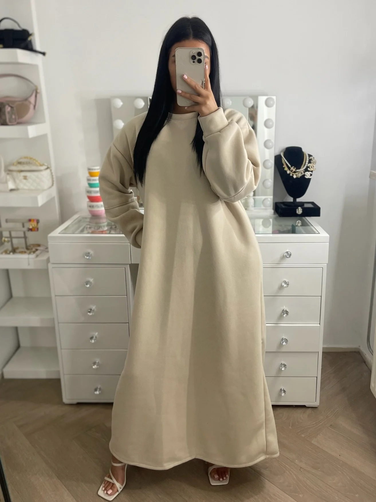 Lina plain dress (thick jogging material)