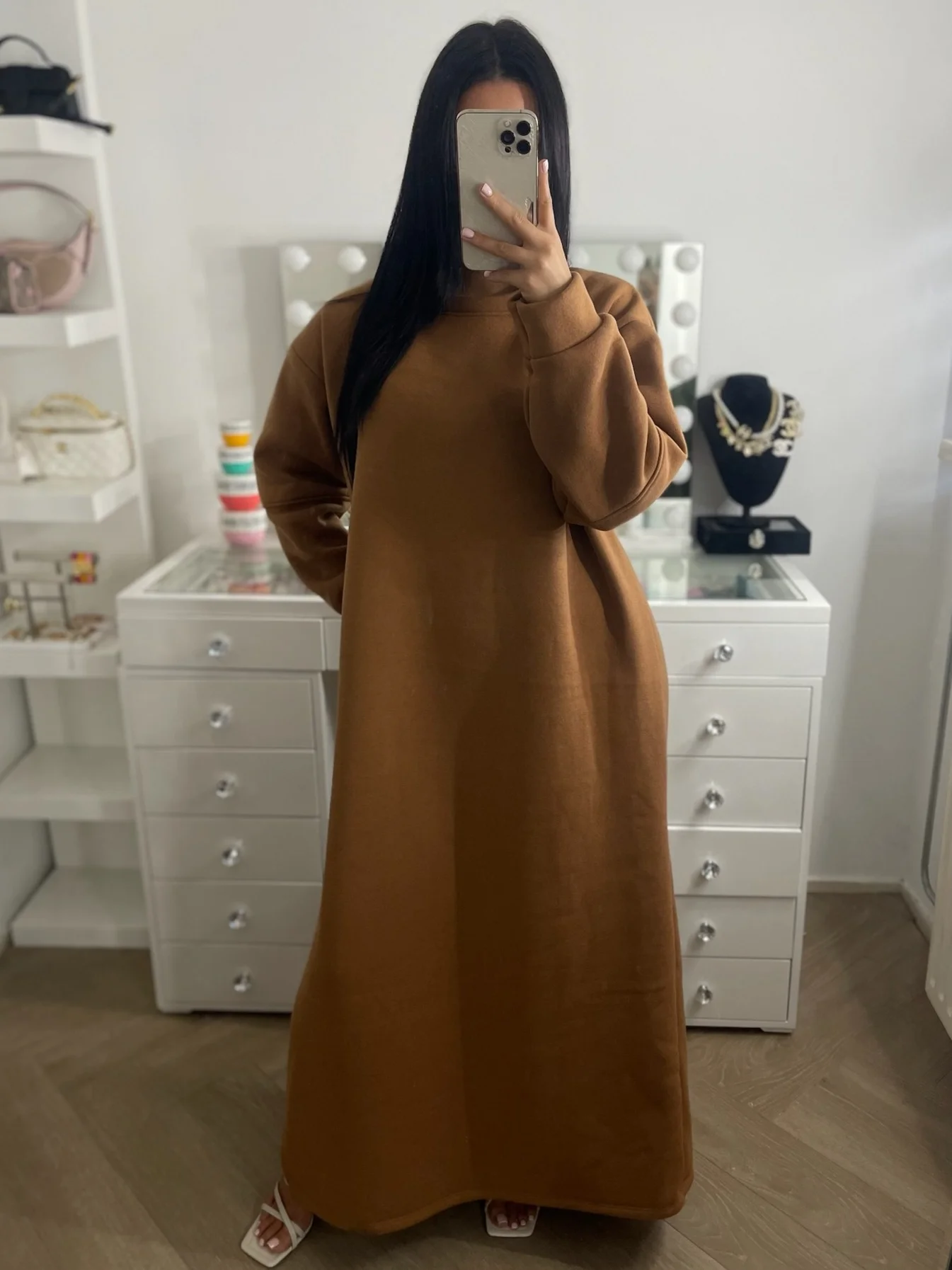 Lina plain dress (thick jogging material)