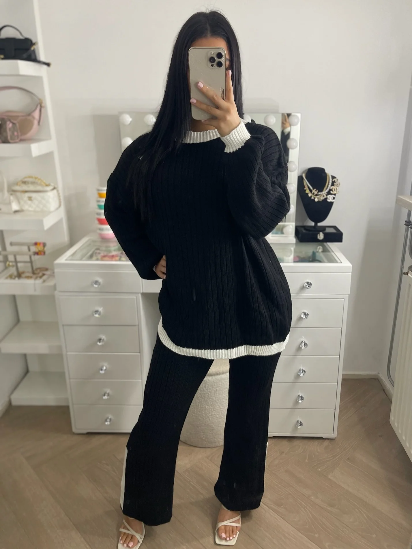 Knitted line set