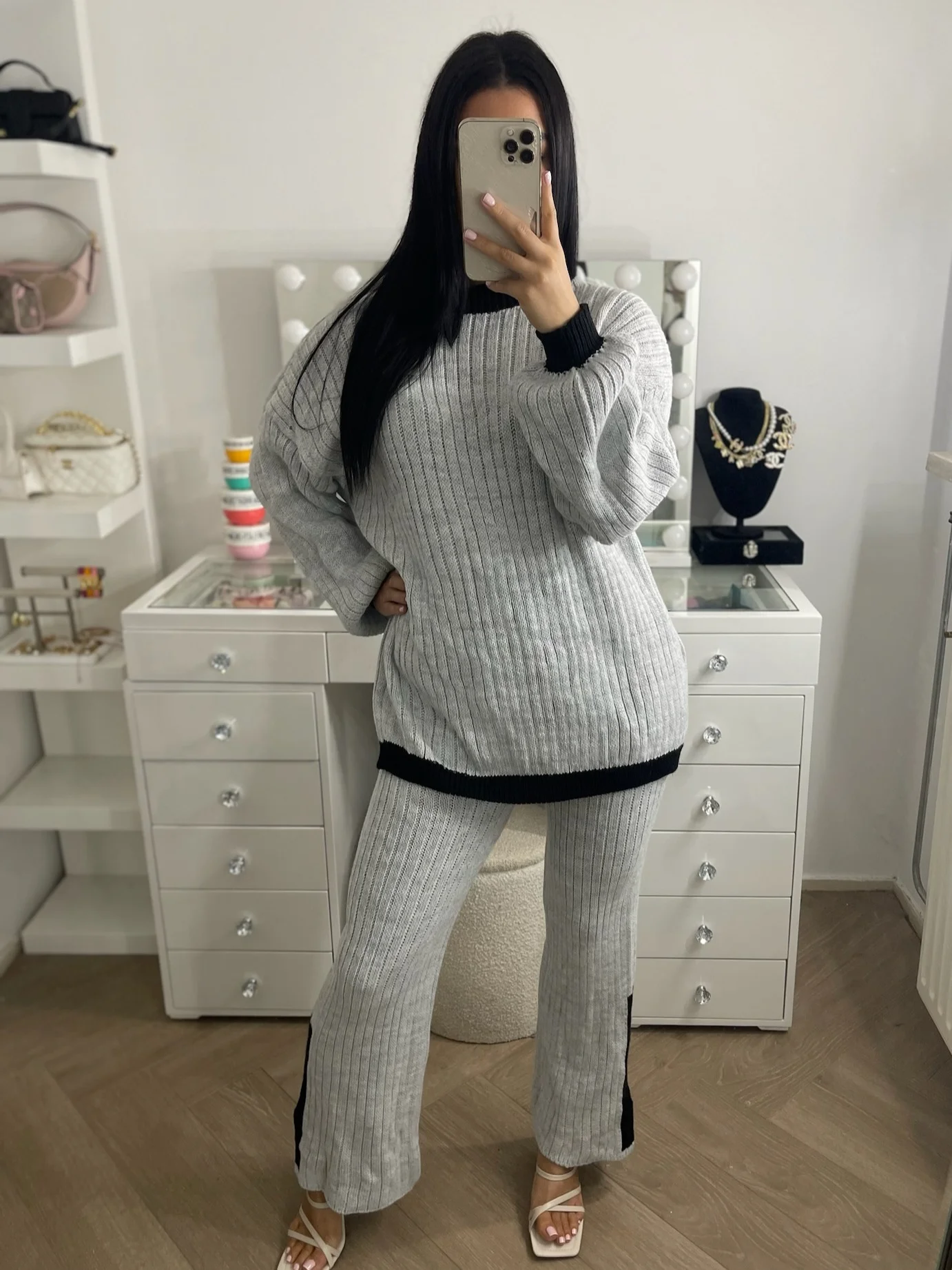 Knitted line set