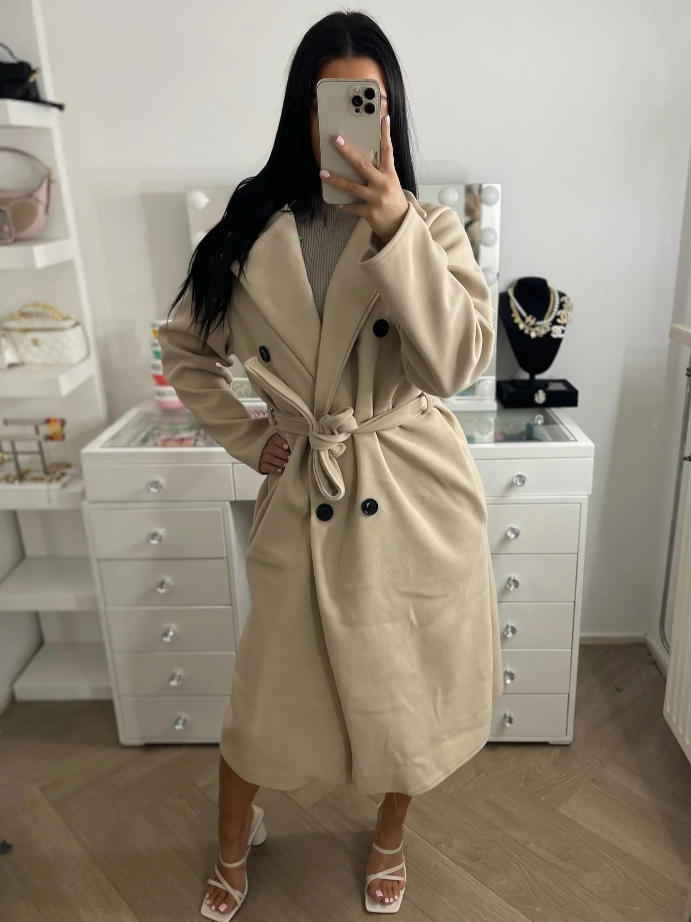 Mira coat